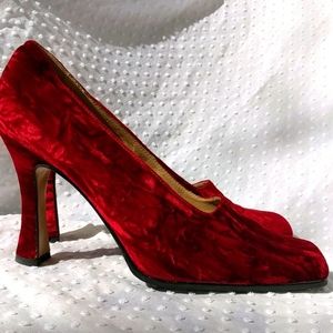 Red Velvet 4" Heels Cinderella Amsterdam 41/11